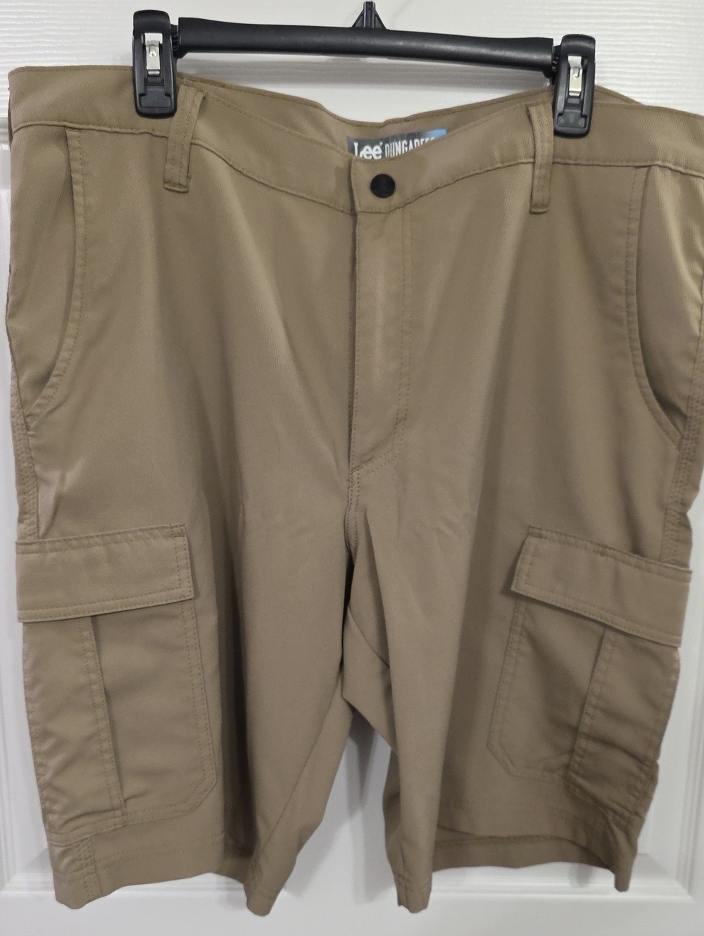 Lee Men's Tan Cargo Shorts